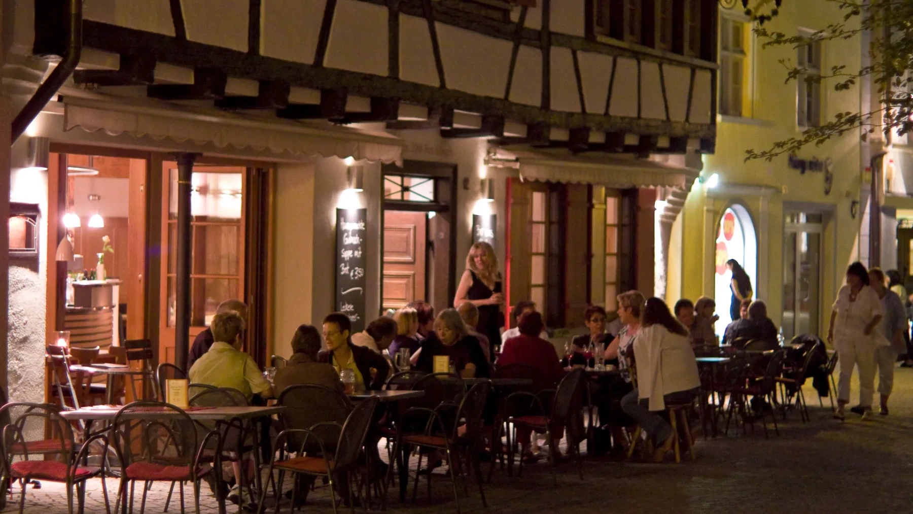 Der Abend in der Weinstube zum Hase in Bad Waldsee